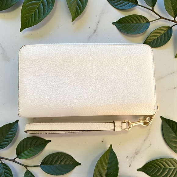 Authentic Coach Signature Wallet/Wristlet - Picture 2 of 5